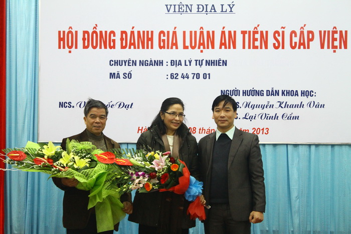 Ngày 27/2/2014 Viện Địa lý sẽ tổ chức trao bằng cho các ...