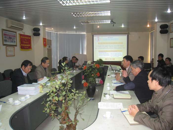 Bảo vệ đề tài khoa học cấp cơ sở năm 2013